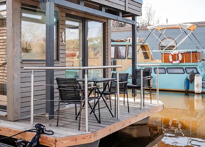 Hausboot Wilma Botel *